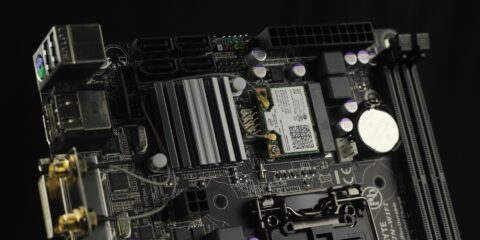 كيف تعرف موديل اللوحة الأم Motherboard الخاصة بجهازك من داخل الويندوز 9