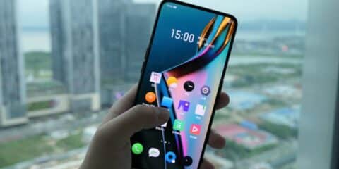 صور Realme X الجديدة تظهر الهاتف بدون نوتش 10