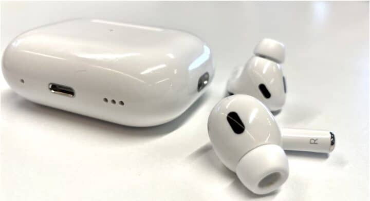 AirPods Pro 2 بمدخل USB C تصدر قريبًا